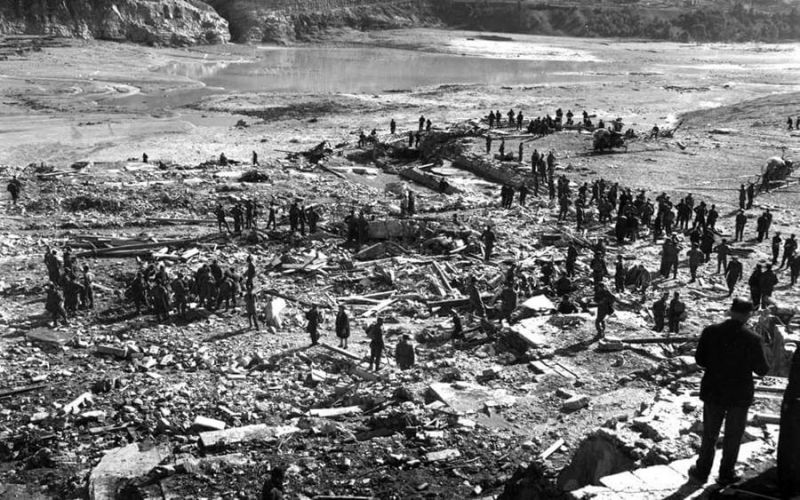 Vajont dam tsunami video