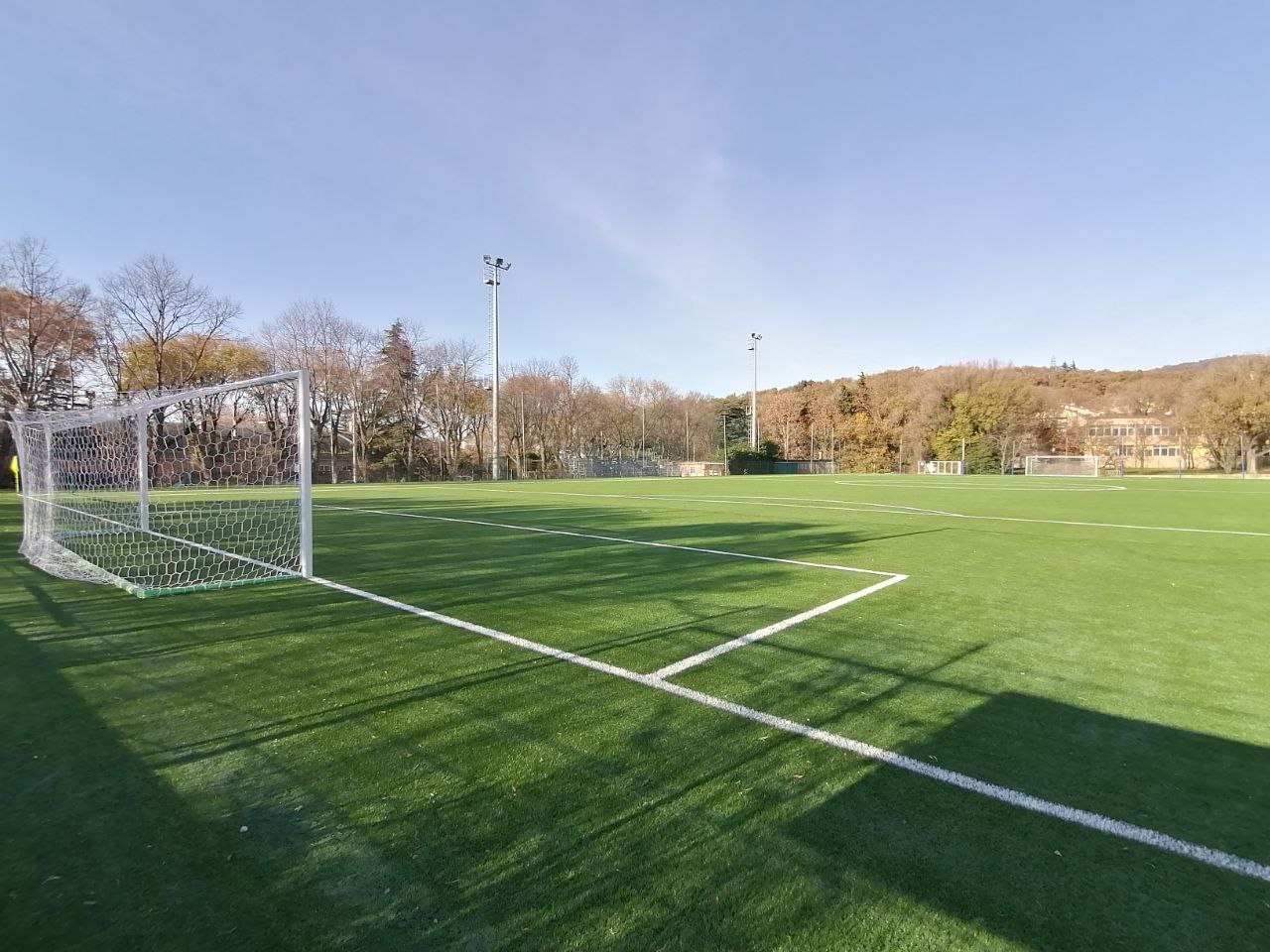 トリエステ、伝統とコミュニティを讃える新しいサッカー場
